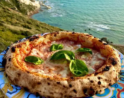 Pizzeria “Sitári” – Sorce family