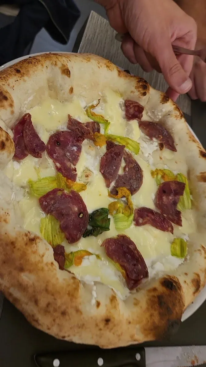 Luigi Teperino Pizzeria, photo 2