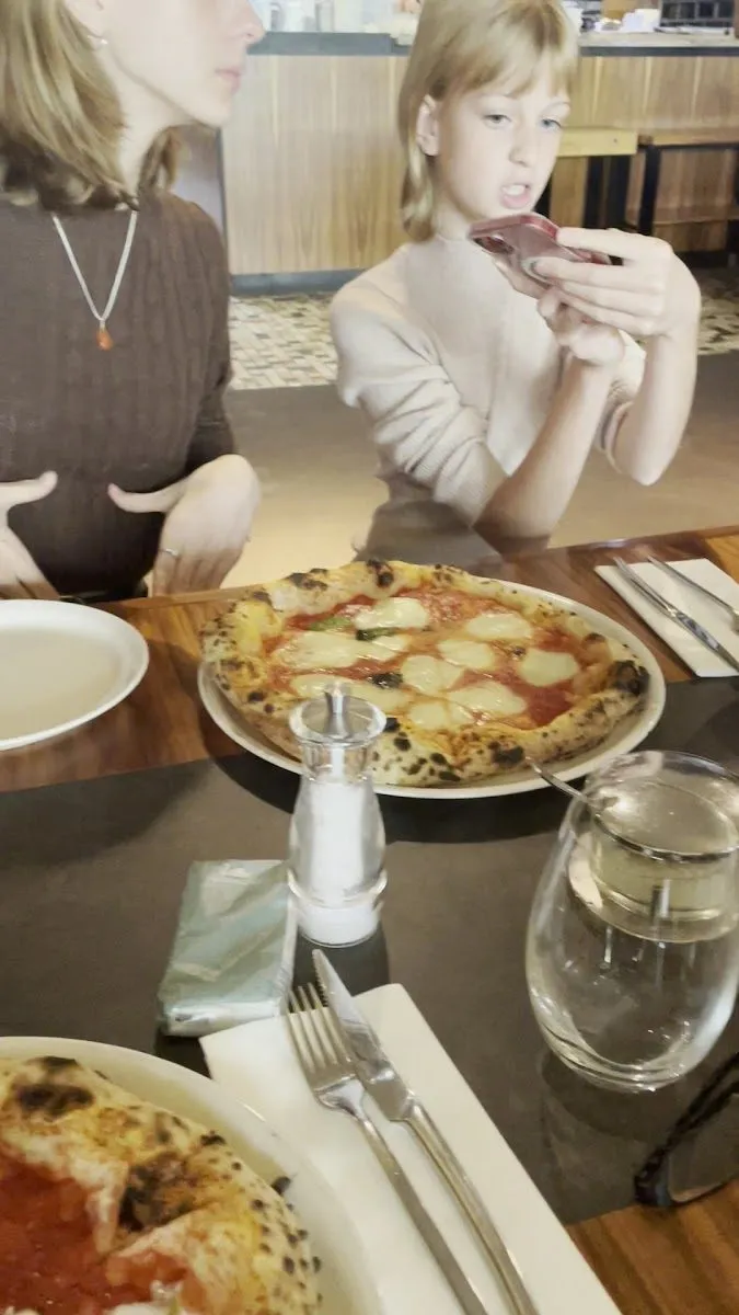 Pizza Nuova, photo 2