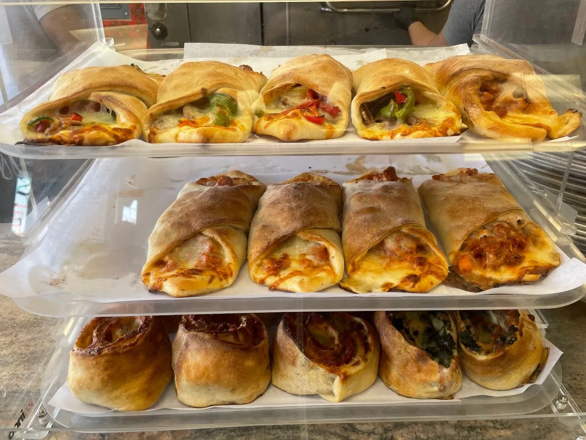 Sal's Pizzeria, photo 3