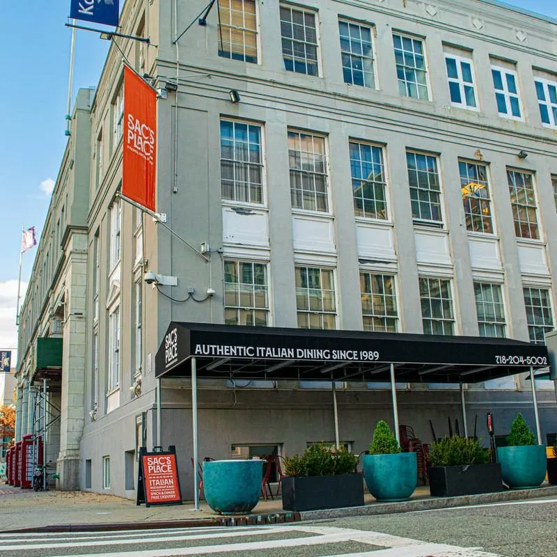 Sac's Place, photo 1
