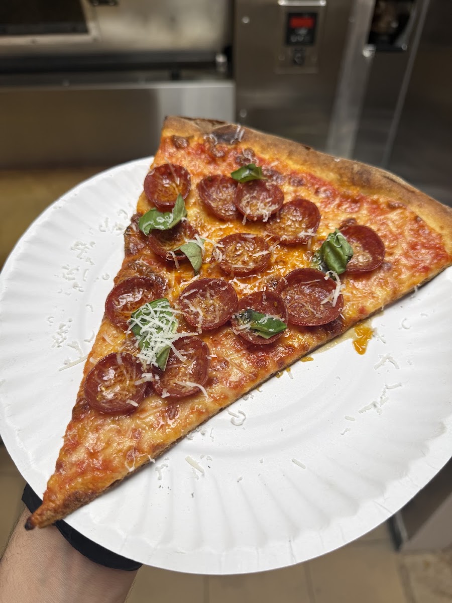 Pop's Pizza of East Village, photo 3