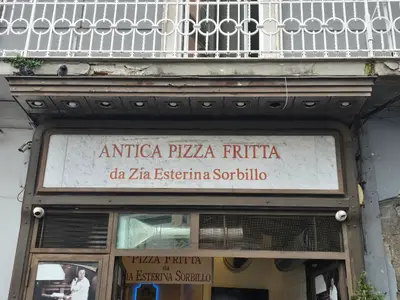 Antica Pizza Fritta Da Zia Esterina Sorbillo
