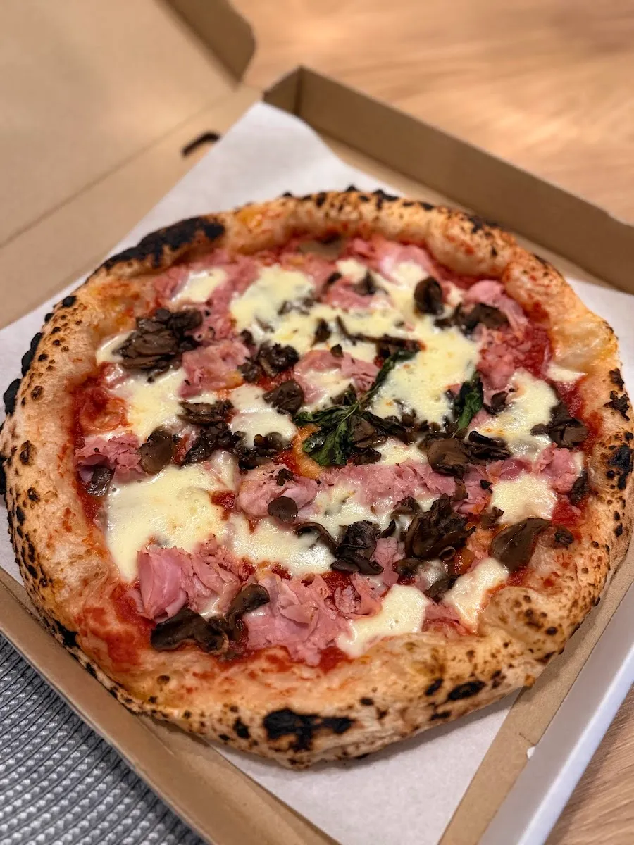 Salsiccia pizzeria napoletana, photo 4