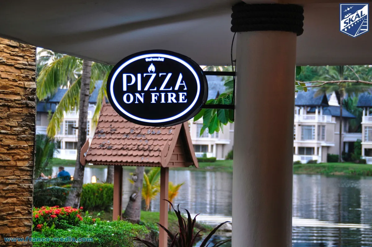 Pizza on Fire, photo 2
