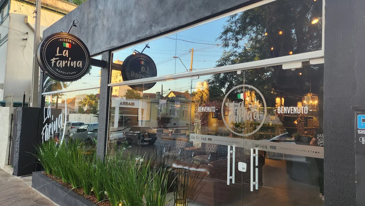 La Farina Pizzeria Napoletana, photo 1