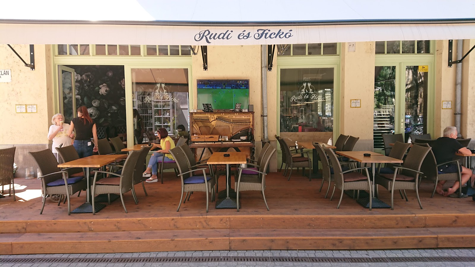 Rudi és Fickó