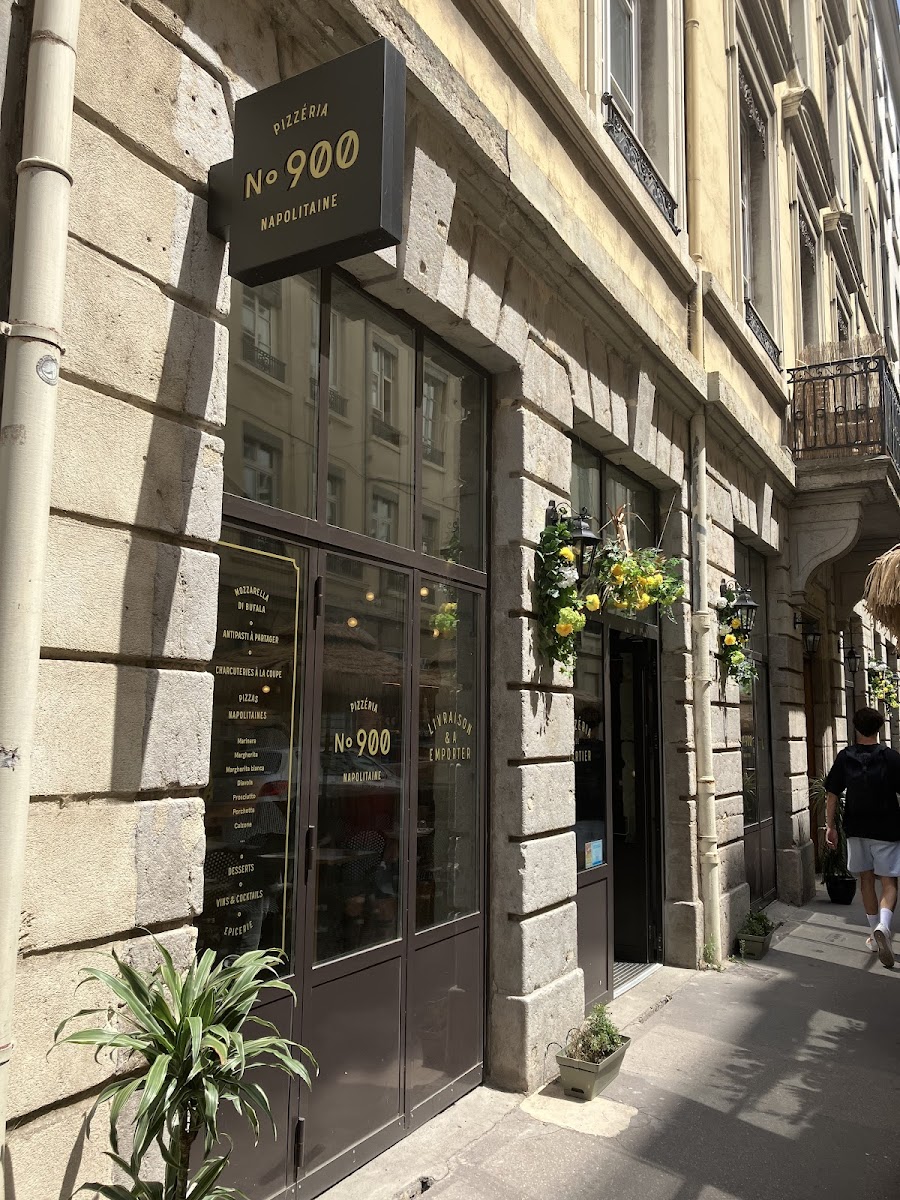 No 900 - Lyon