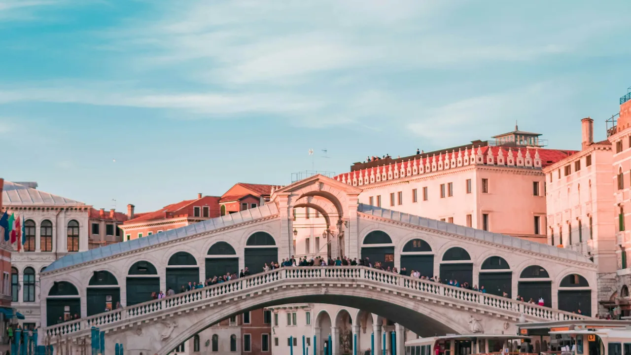 Rialto Bridge